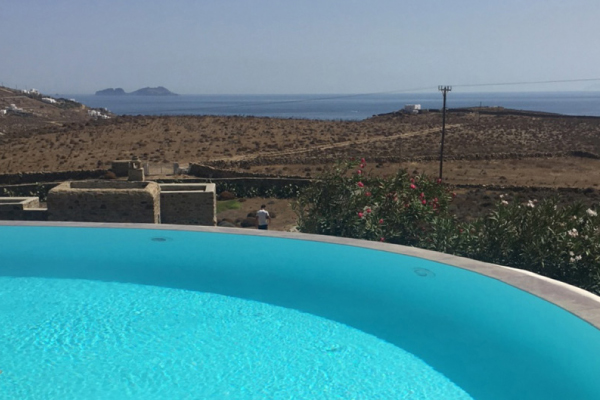 Poolside Mykonos, πισίνα στην περιοχή Λιά