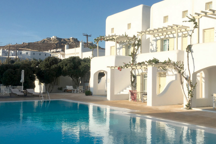 Poolside Mykonos, πισίνα στην περιοχή Ορνός