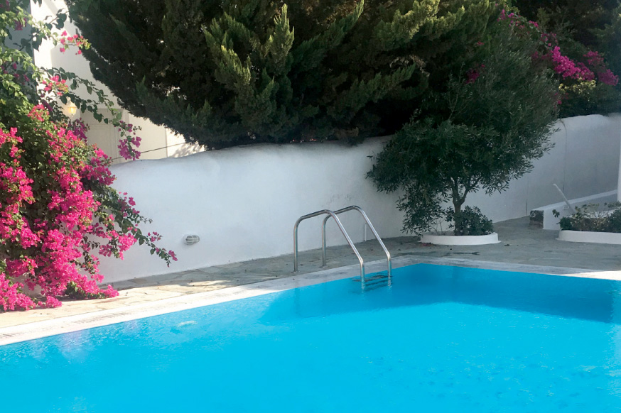 Poolside Mykonos, πισίνα στην περιοχή Χώρα